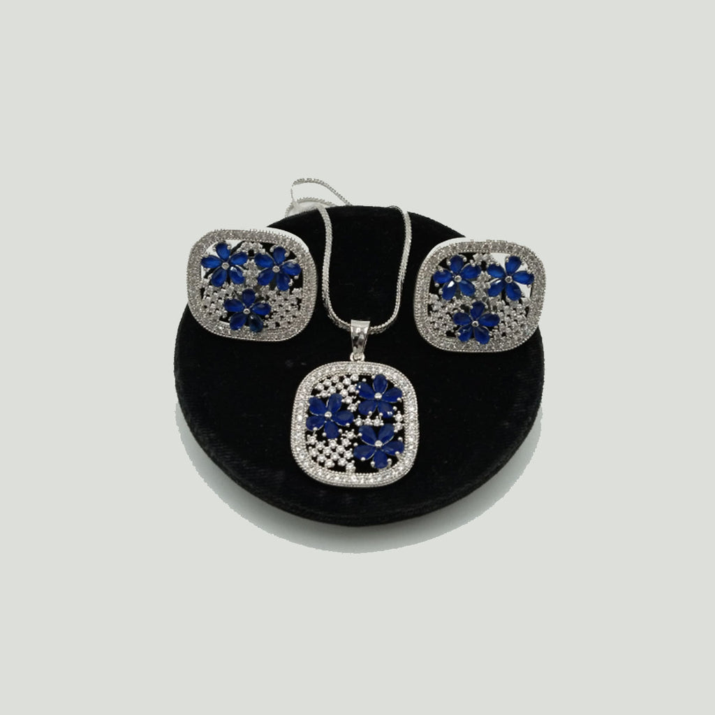 Bestselling American Diamond Locket Set – Must-Have Jewelry