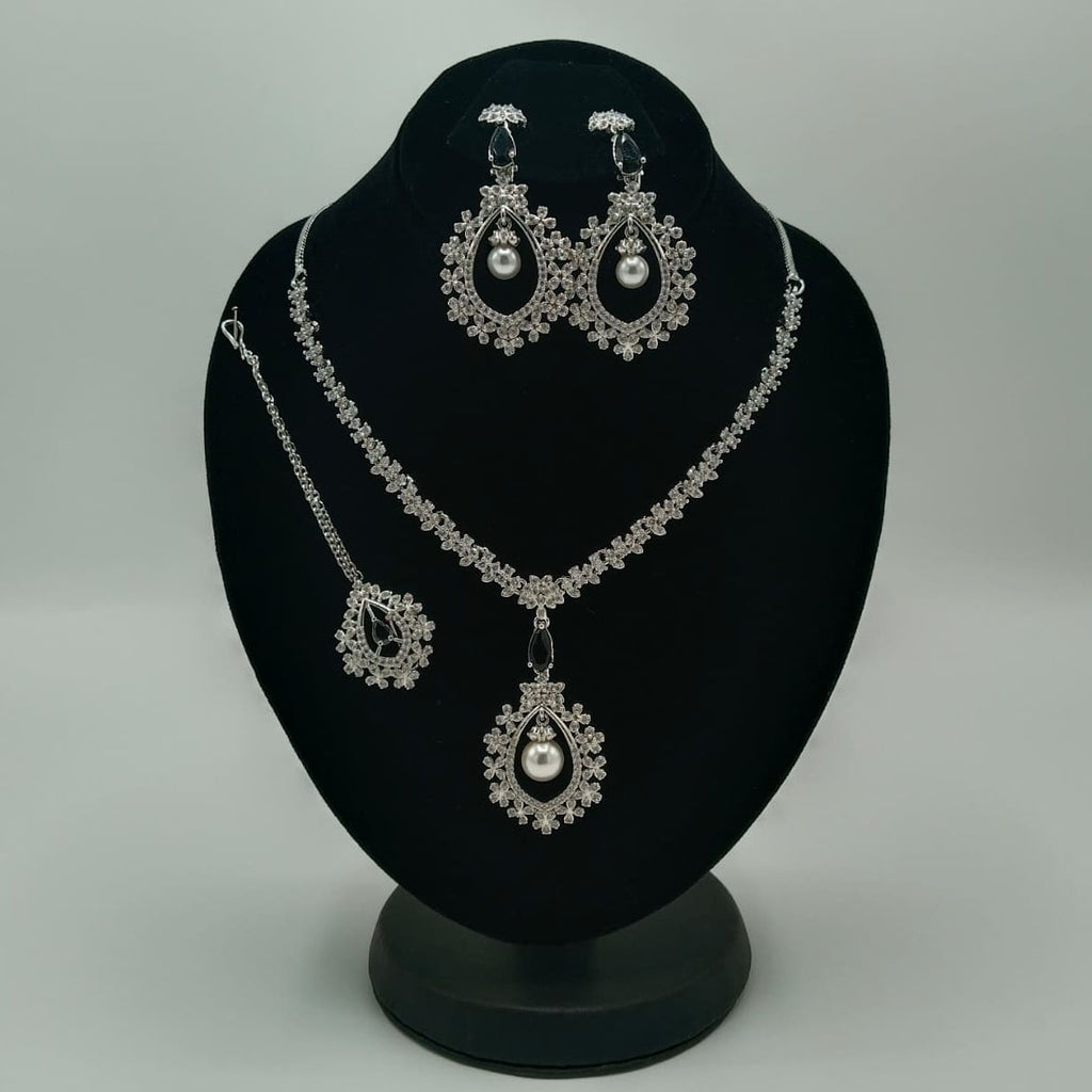 Pearl Drop Necklace Set