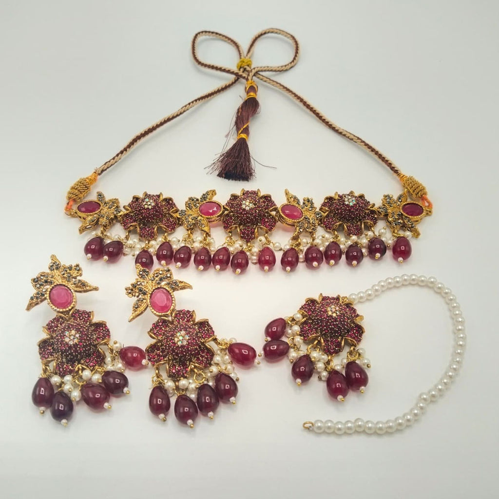 Antique Gold Floral Choker Necklace Set with Peach Beads
