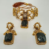 Antique Golden Choker Necklace Set with Stone & Pearl