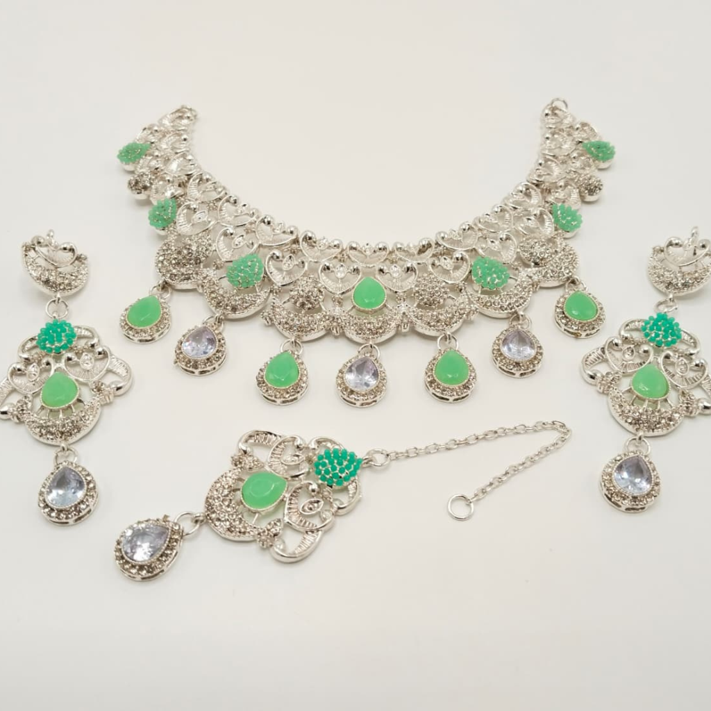 Traditional Filigree Collar Necklace Set with Maang Tikka & Earrings | Bridal & Wedding Jewelry β Hafizpk