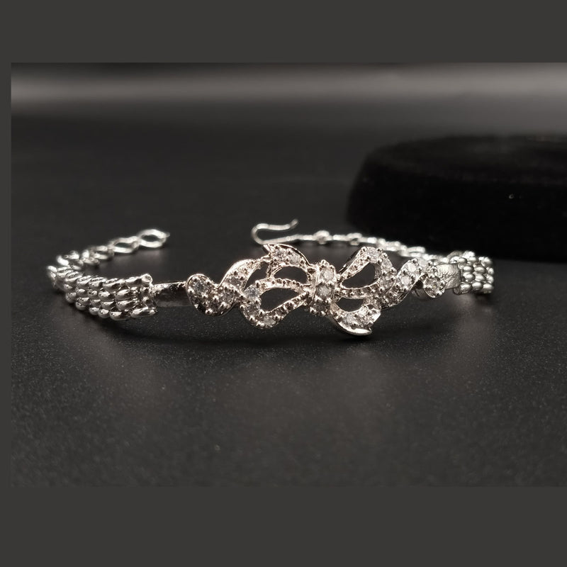 Dainty Silver Infinity Bracelet – Sparkling Crystal Charm