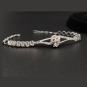 Crystal Infinity Link Bracelet – Sleek Silver Chain Design